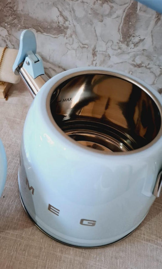 SMEG Retro Style Whistling Kettle