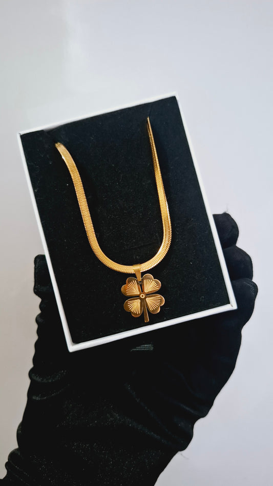 Snake Necklace  with Clover Pendant- Wholesale Pack