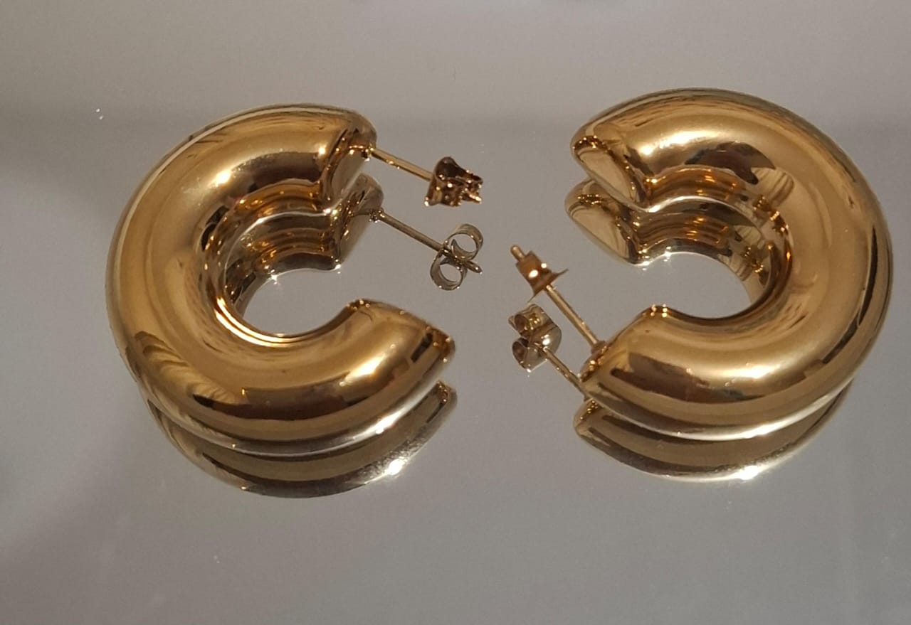 Signature Earrings Collection