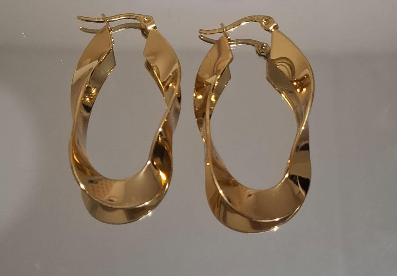 Signature Earrings Collection