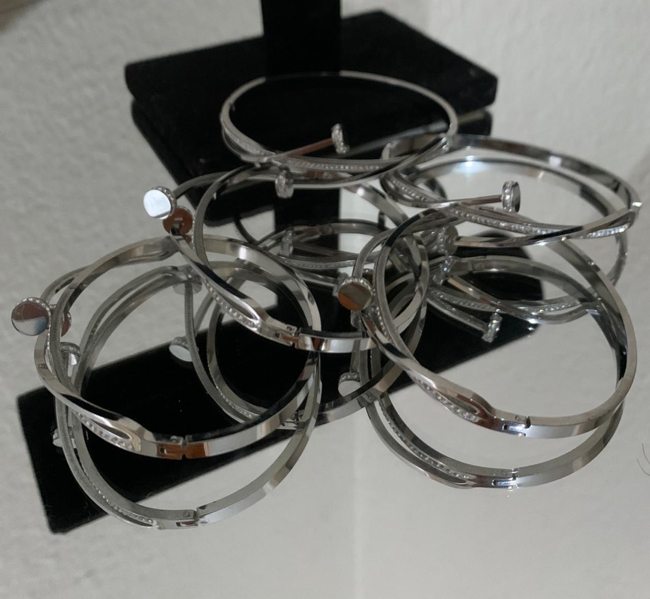 Crossover Bangle