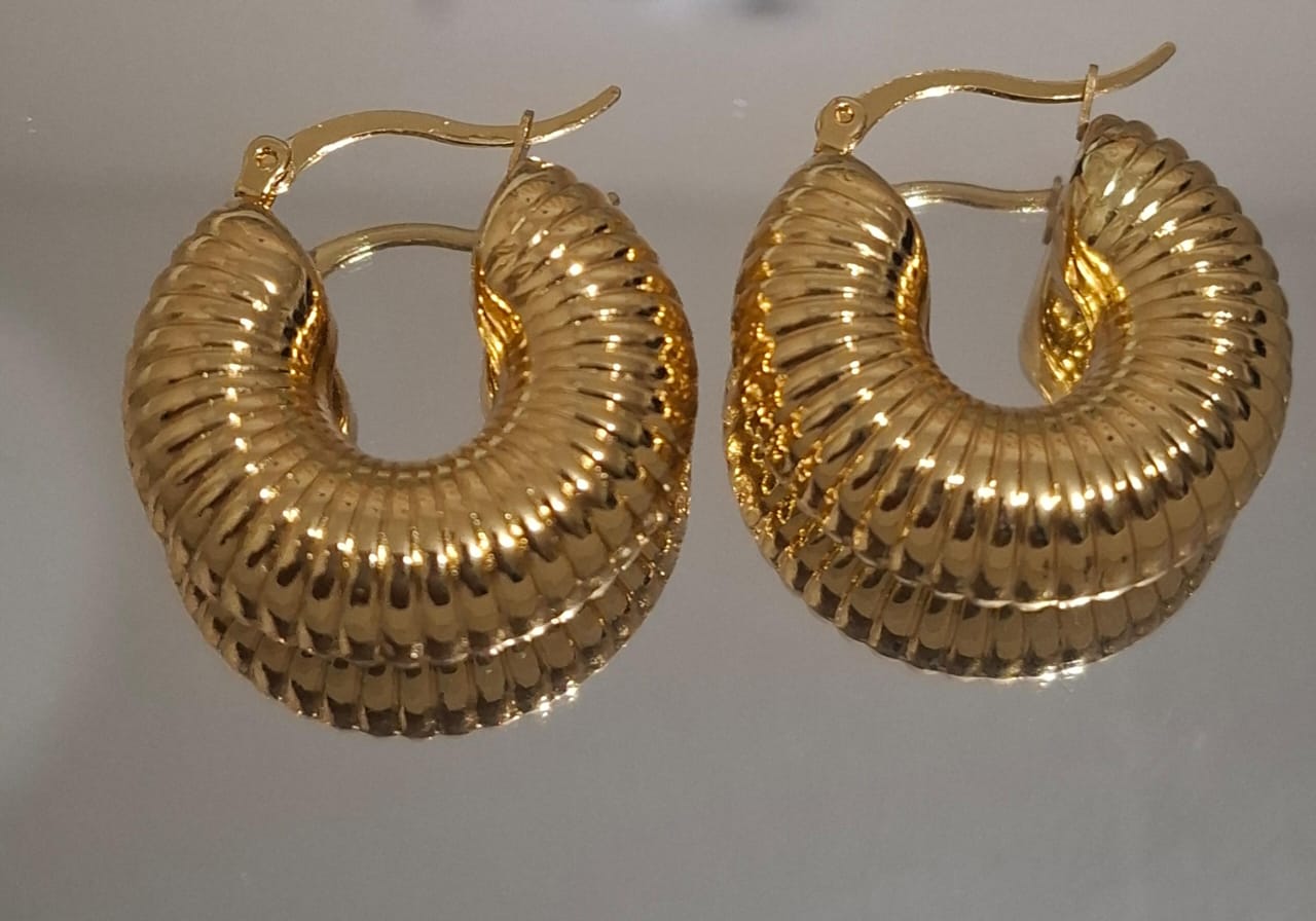 Signature Earrings Collection