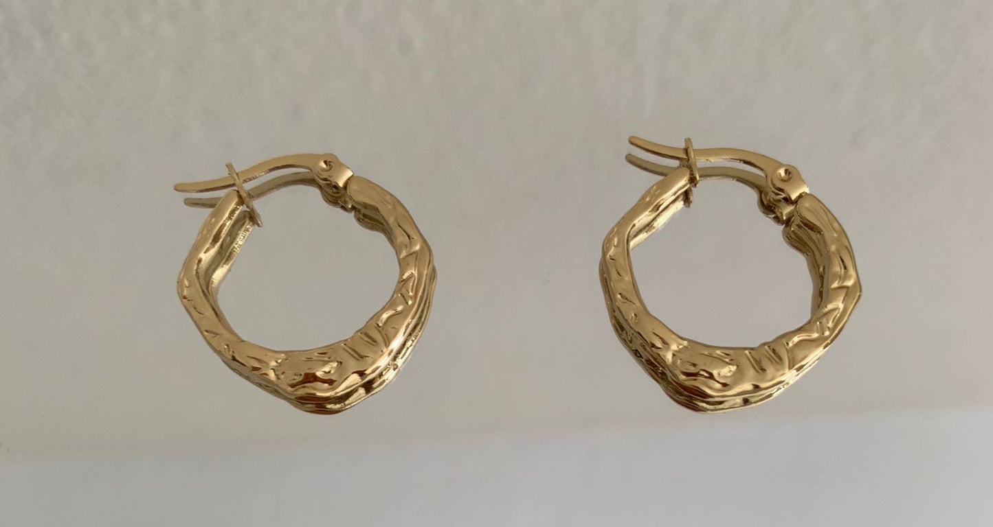 Signature Earrings Collection