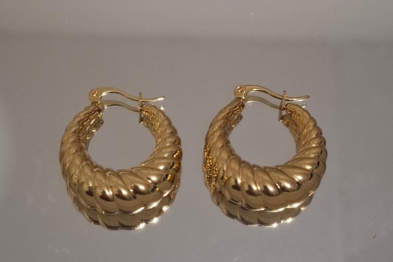 Signature Earrings Collection