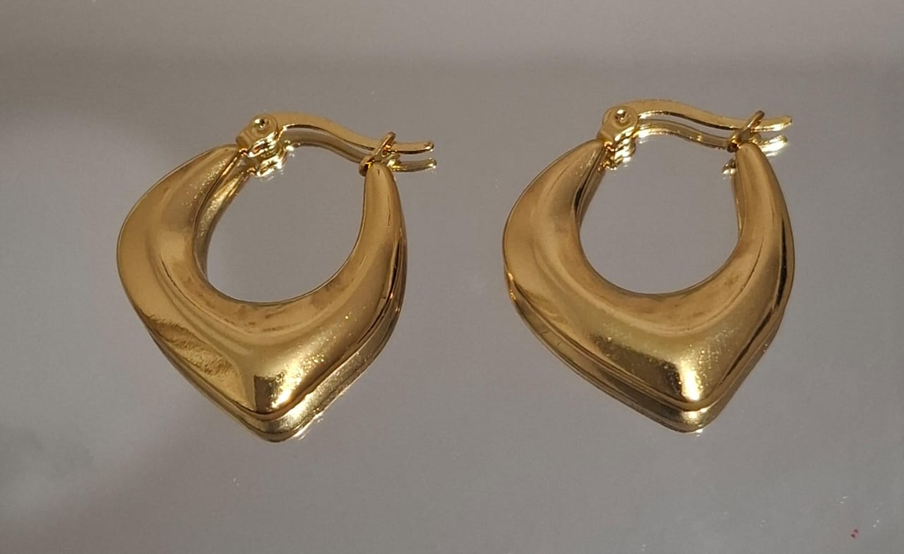 Signature Earrings Collection