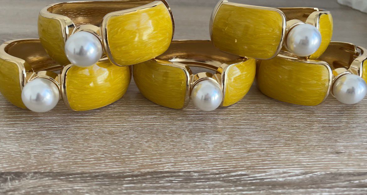 Elegant Pearl Resin Cuffs
