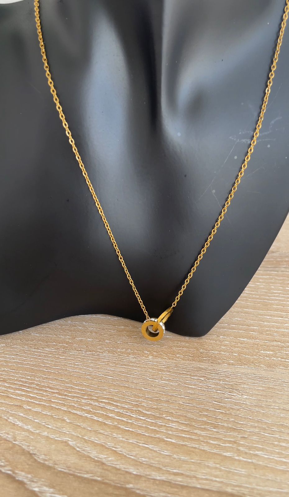 Minimal Roman Pendant Necklaces (4pc)
