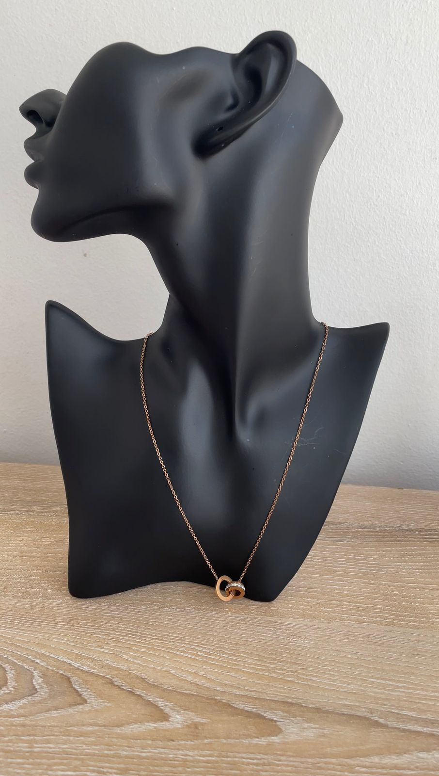 Minimal Roman Pendant Necklaces (4pc)