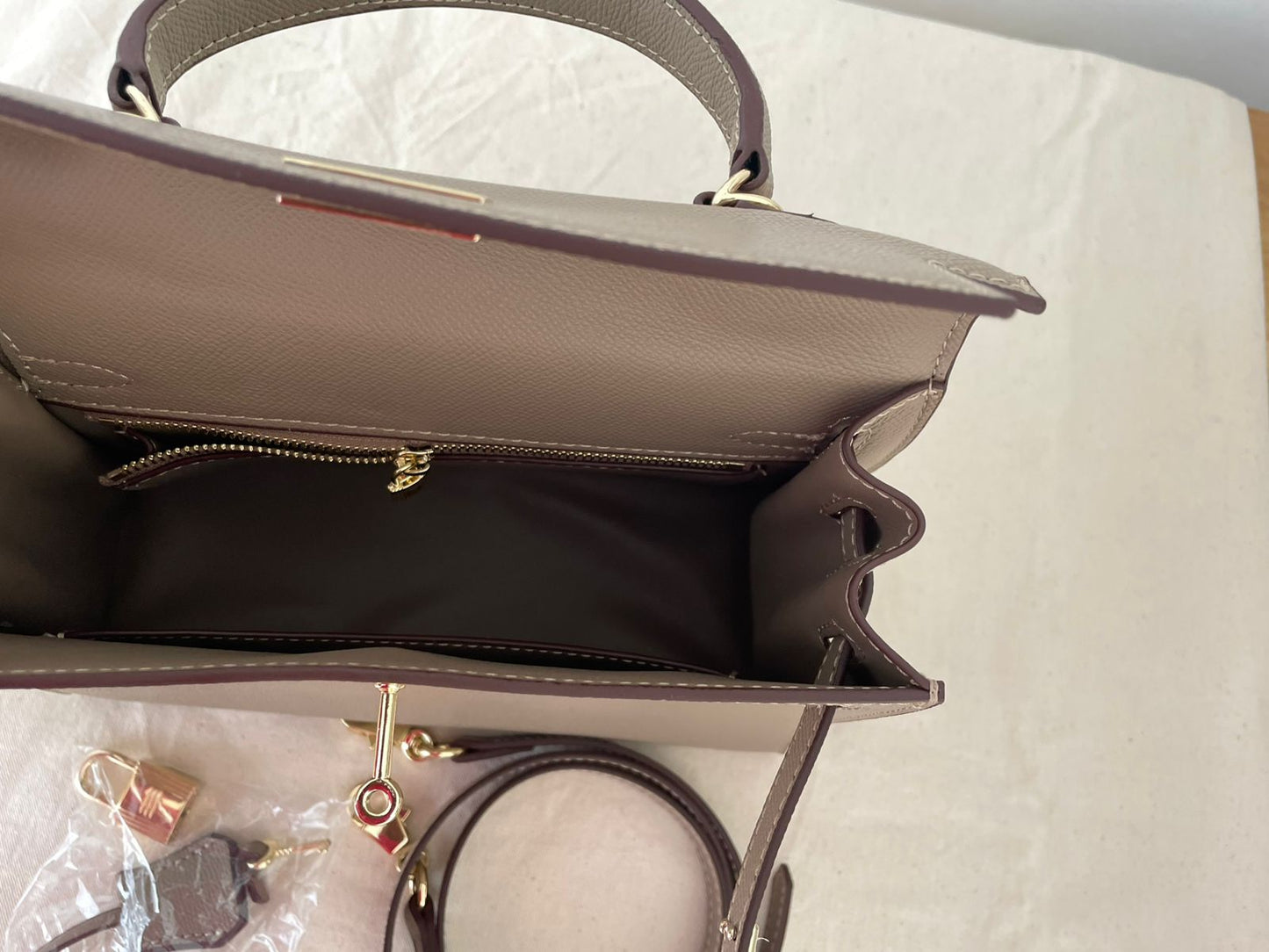 Classic Kelly-Inspired Bag