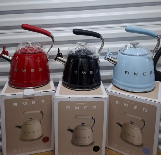 SMEG Retro Style Whistling Kettle