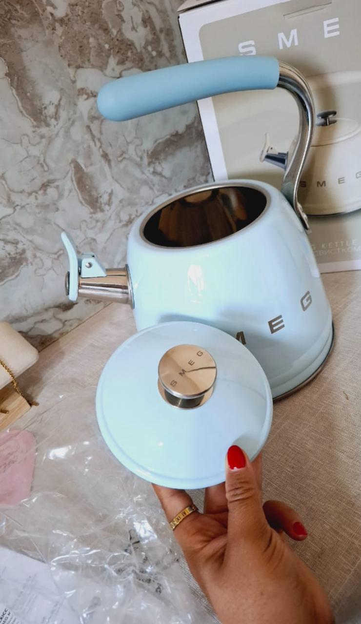 SMEG Retro Style Whistling Kettle